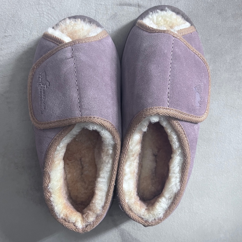 Cloud Nine Sheepskin Genuine Wool, NWOT